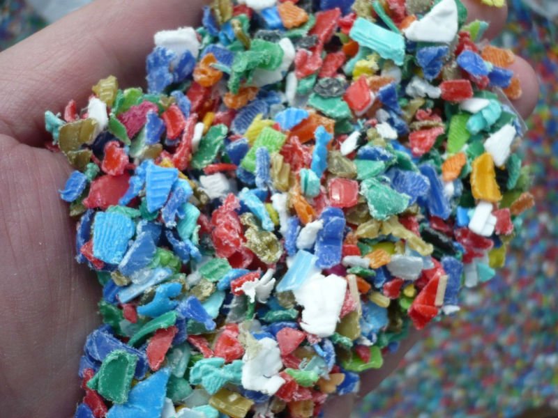Tapones de plástico reciclados: por qué es importante hacerlo bien